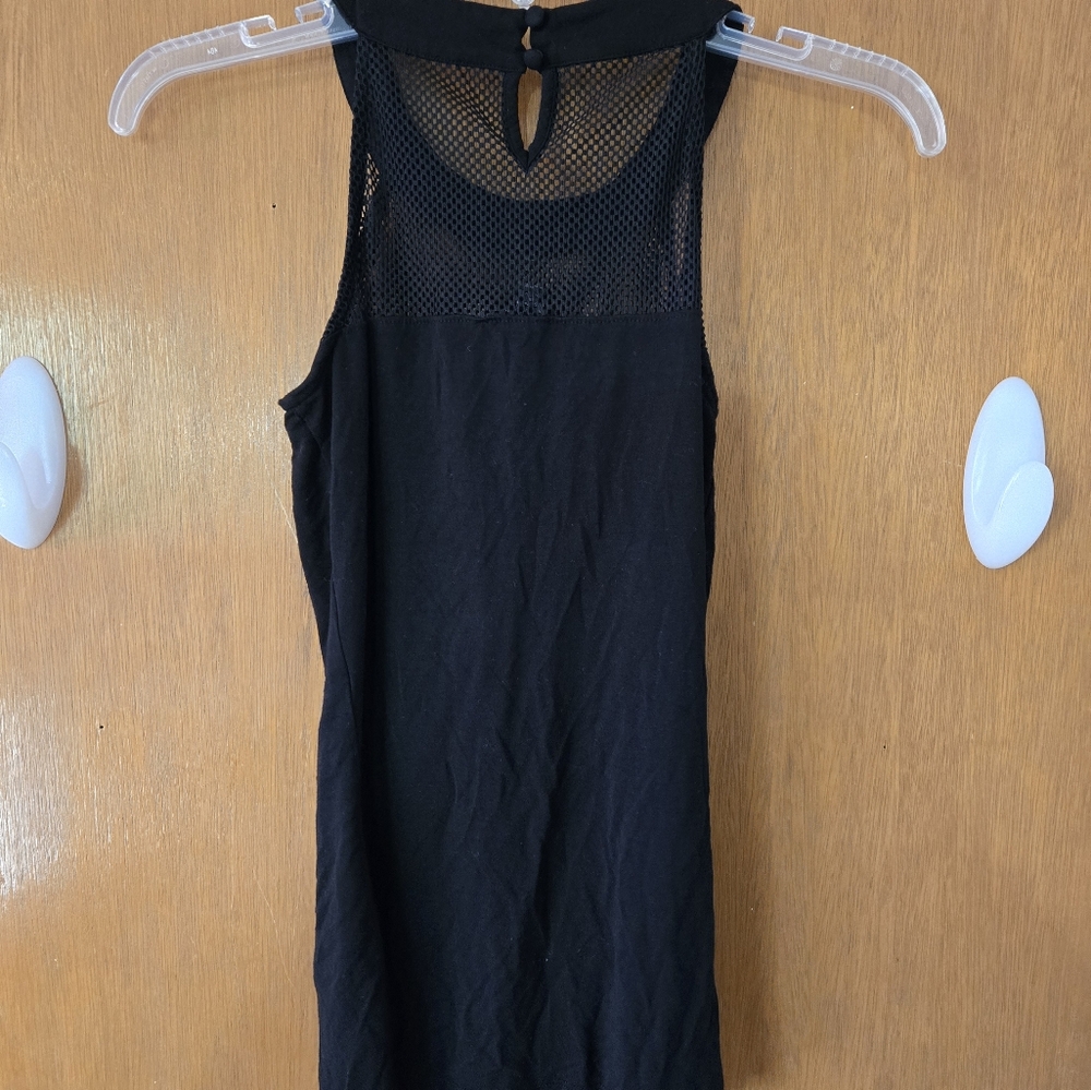 I.N.C. Black Sleeveless Mesh top Size P/Small. - Picture 3 of 4